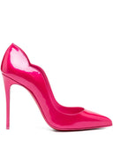 Christian Louboutin con tacón fucsia