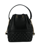 Elegante bolso de hombro tipo cubo de cuero negro Medusa