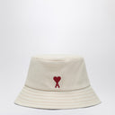 Sombrero Ami de Coeur de Ami Paris en color crema